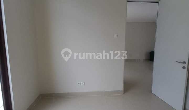 House for Sale Brand New in Paramount Petal, Tangerang 2