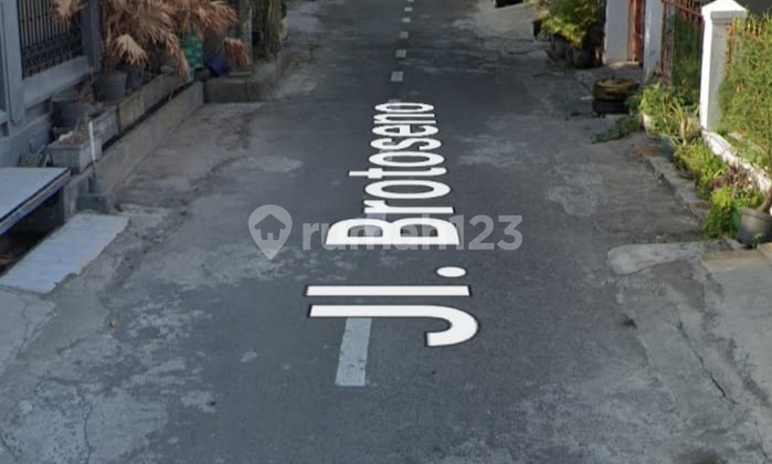 A House in a Quiet Area of Karanganyar, Solo