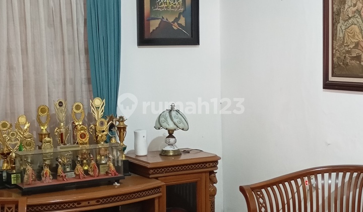 Sell 2-Story House on Jl. Banteng, Bandung 2