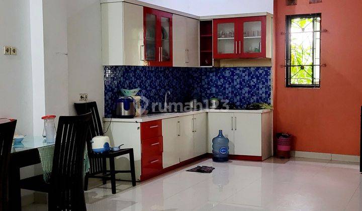 dapur rumah 2 lantai di jatijajar