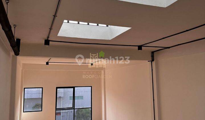 Ruko 3 Lantai Di Jalan Margonda Raya 1