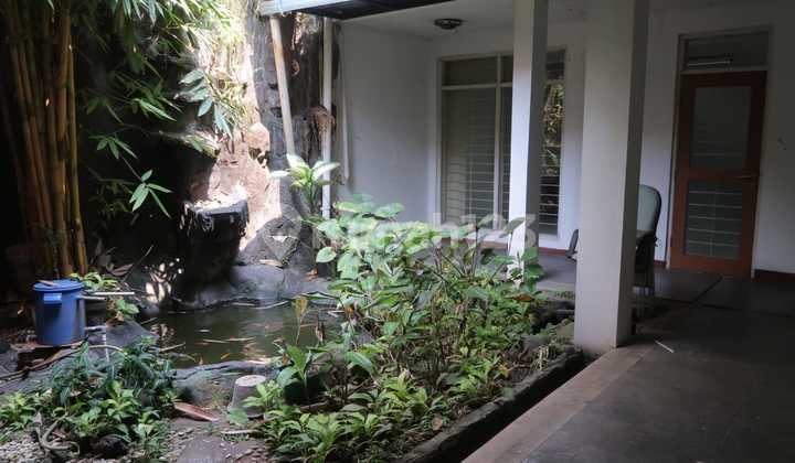 Rumah di Mampang Jakarta Selatan
