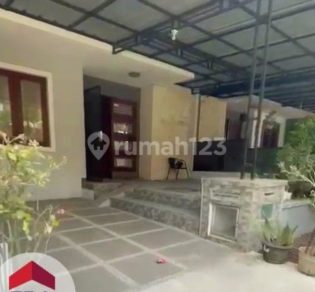 Rented 2-Story House in West Bekasi Rented 2-Story House in West Bekasi