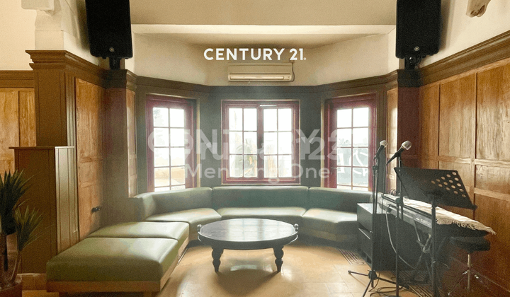 Spacious House Suitable for Office or Business in Central Jakarta 2