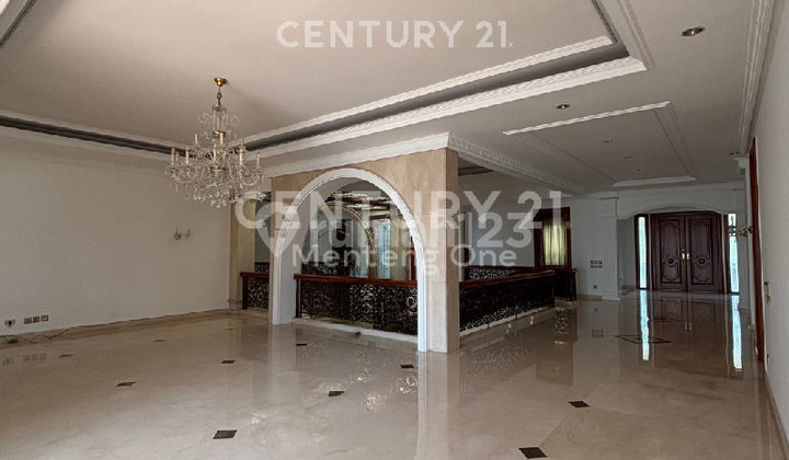 Rumah Cantik dengan Taman Asri di Menteng 2