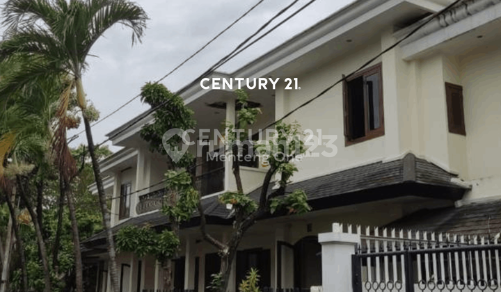 Rumah Mewah Lingkungan Eksekutif di Jakarta Selatan Rumah Mewah Lingkungan Eksekutif di Jakarta Selatan