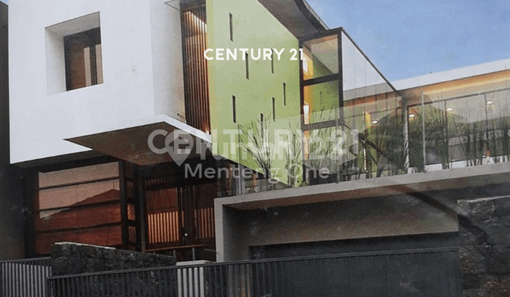 Rumah Split Level Premium di Mega Kebon Jeruk 2