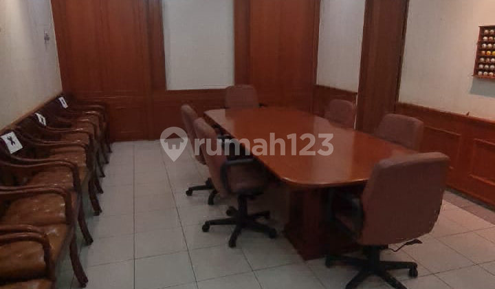 Gedung Kantor Dua Sertifikat di Menteng Jakarta Pusat 2