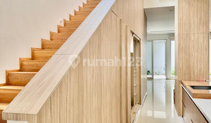 Rumah Mewah Menteng, New Design, Best Location