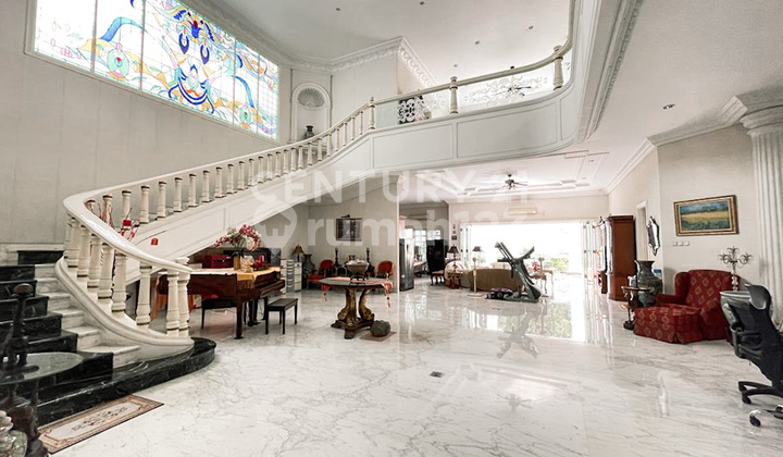 Rumah Mewah Menteng Inti, Selangkah Ke Gereja Dan Siap Huni