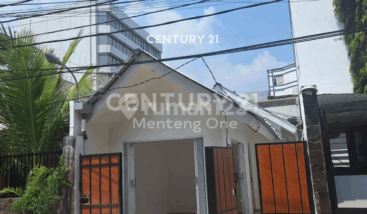 Rumah Baru Renovasi Lokasi Strategis di Jakarta Pusat