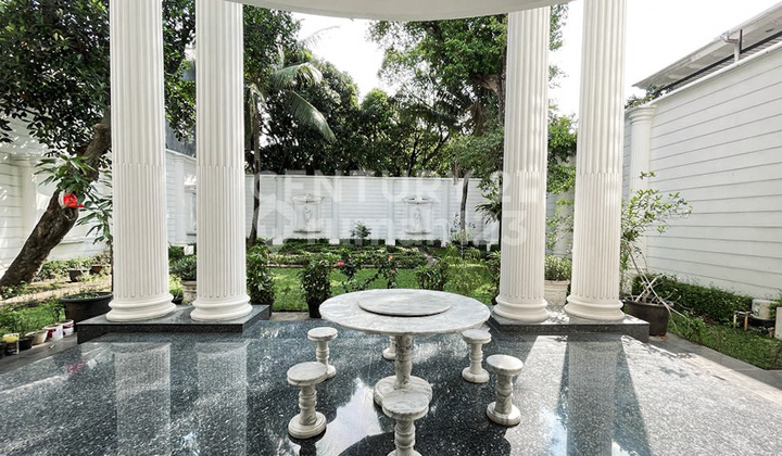 Rumah Mewah Menteng Inti, Selangkah Ke Gereja Dan Siap Huni 2