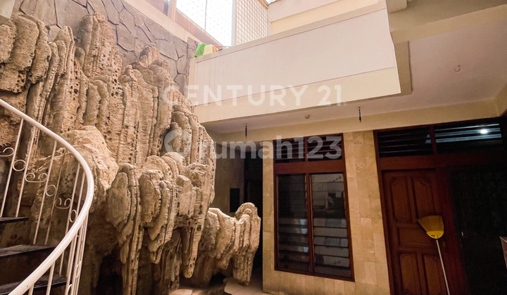 Kesempatan Terbatas Rumah Bebas Banjir dan Nyaman di Kramat! 2