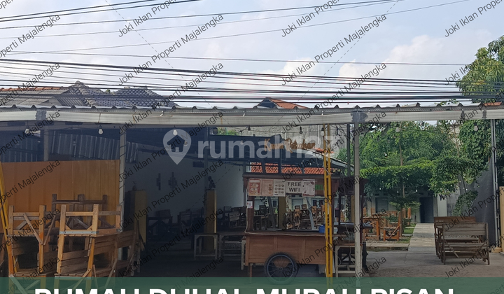 For Quick Sale: Street Food Stall with 5-Room Boarding House For Quick Sale: Street Food Stall with 5-Room Boarding House