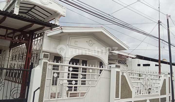 Dijual Rumah Cantik dengan Lokasi Strategis di Medan Sunggal Dijual Rumah Cantik dengan Lokasi Strategis di Medan Sunggal