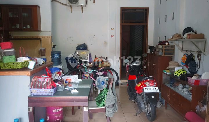 Rumah Antik Lokasi Strategis 2