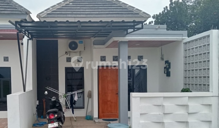 Sell Modern Luxury House Near the City Center 1