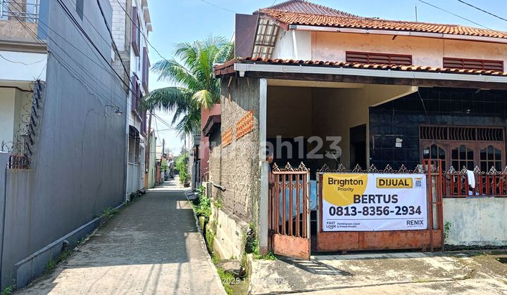 2-Story House Needs Money 2