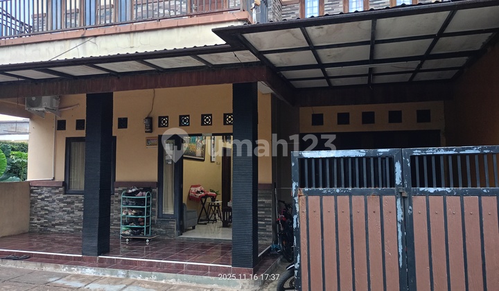 Rumah 2 Lantai Nyaman, Tenang, Halaman Luas Pagar Tinggi 2