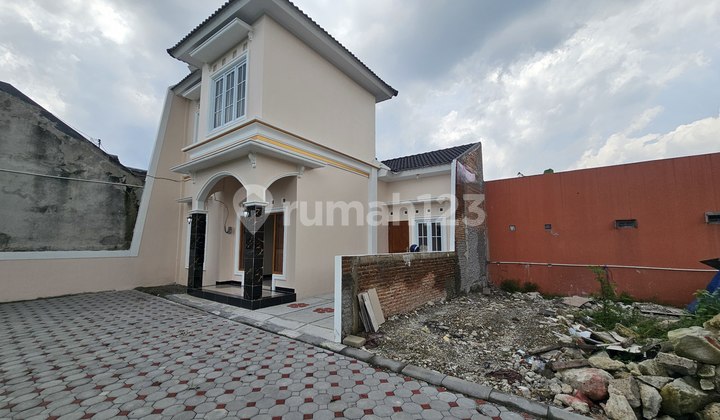 Luxury House Cheap in Jogja Near Gedongkuning East Yogyakarta 2