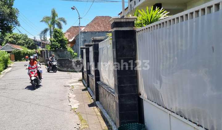 Sell Beautiful House Hook Access Palagan Mangku Street Main Road Sell Beautiful House Hook Access Palagan Mangku Street Main Road