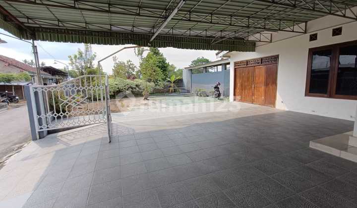 For Rent: Large & Spacious House, Strategic Location on Godean Road Km 7 Sidoarum