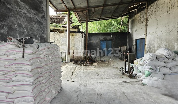 Plastic Factory for Sale in Solo