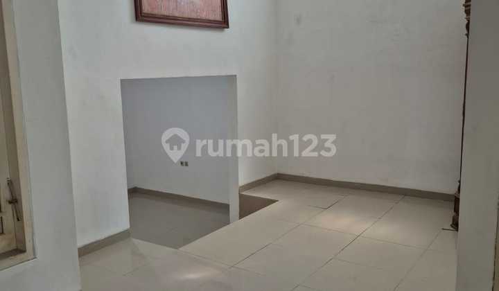 Disewakan Rumah 2 Lantai di Puri Semarang 2
