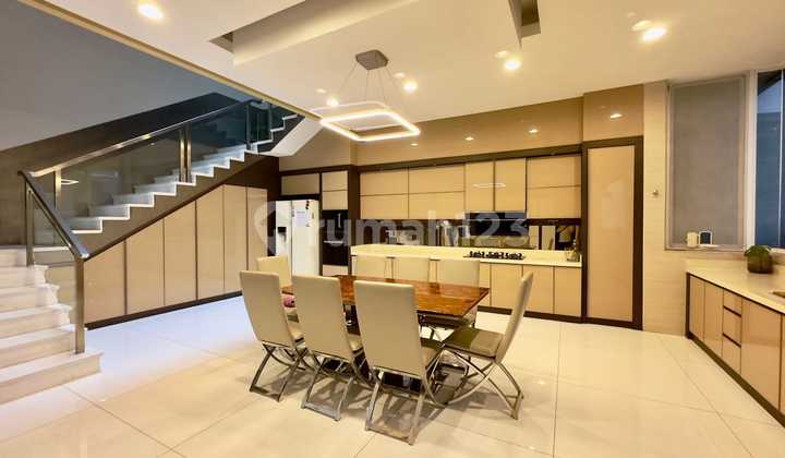 Dijual Rumah Mewah Sunter Semi Furnished 1