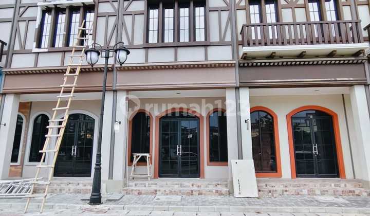 Osaka 2-Sided View Shophouse in PIK 2