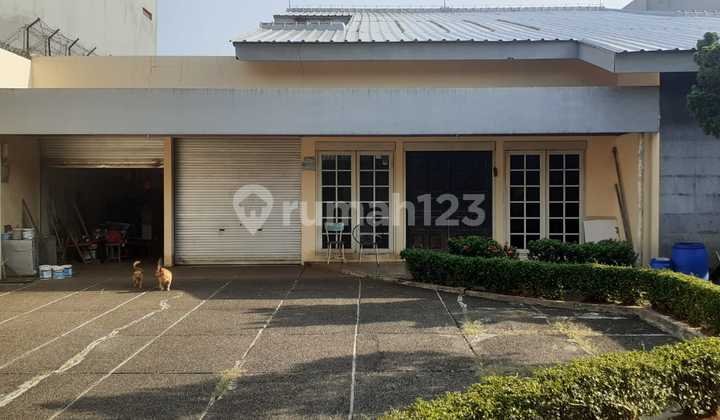 WTS Rumah Tua Dibelakang Permata Hijau