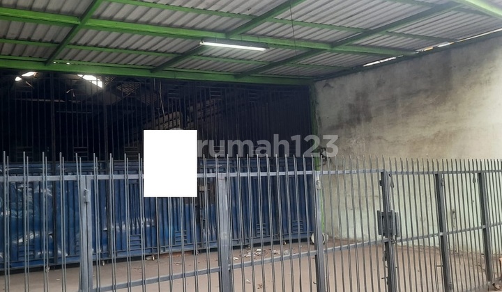 Strategic Warehouse on Jl. Raya Jatimakmur - In Front of the Main Road, Potential Business Location! Strategic Warehouse on Jl. Raya Jatimakmur - In Front of the Main Road, Potential Business Location!