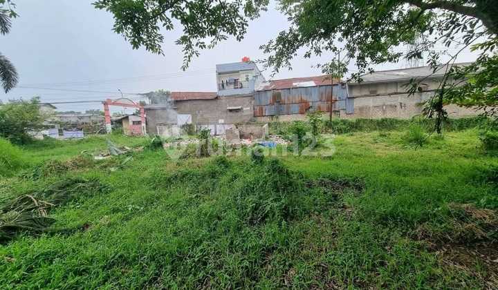 Highly Strategic Land Bordered by 4 Roads in Cianjur