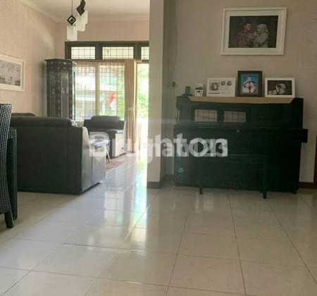 Rumah Cantik Terawat Lokasi Strategis Di Taman Yasmin 2