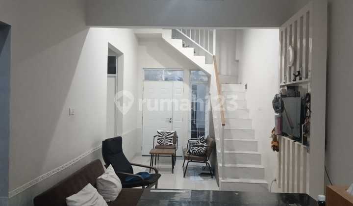 Ready-to-Occupy House Facing Park and Mountain View in Cimanggu 2