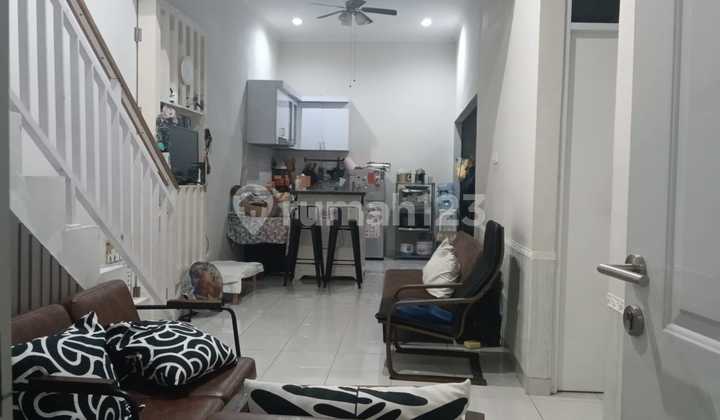 Rumah Siap Huni Depan Taman dan View Pegunungan di Cimanggu