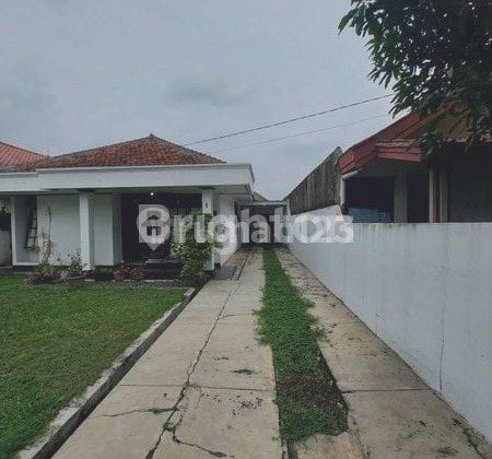 Rumah 1 Lantai Dengan Halaman Luas Di Laladon 2