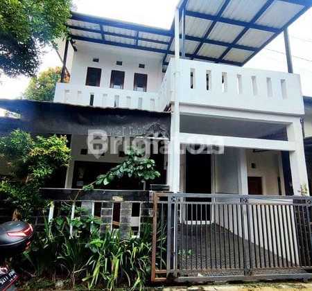 Rumah Cantik Siap Huni 2 Lantai Selangkah ke Panduraya