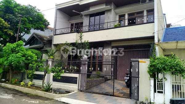 Rumah Cantik 2.5 Lantai Semi Furnished di Tegal Gundil Bogor Rumah Cantik 2.5 Lantai Semi Furnished di Tegal Gundil Bogor