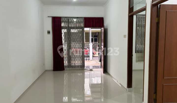 Disewakan Rumah Bagus Siap Huni Komplek Pondok Mas Indah Cimahi 2