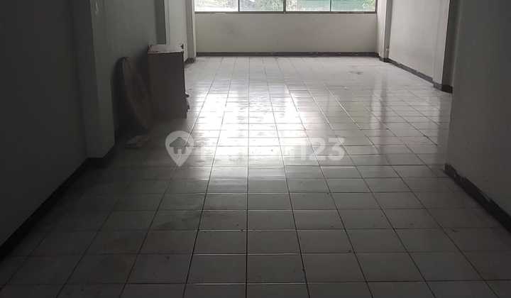 Disewakan dan di Jual Ruko Haji Nawi Lokasi Strategis