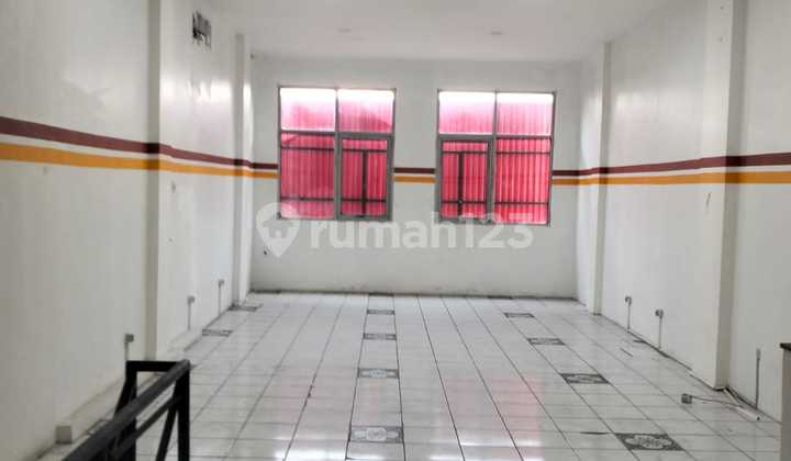 Disewakan Ruko di Radio Dalam Siap Huni.