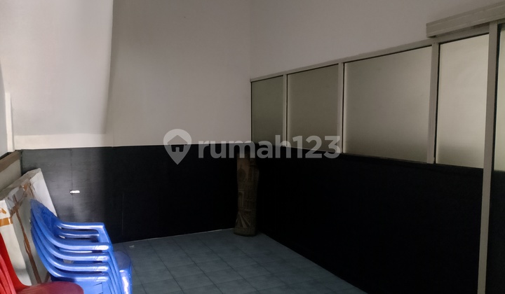 Nice Ready-to-Live Shop House in Cipete Suitable for Office 2