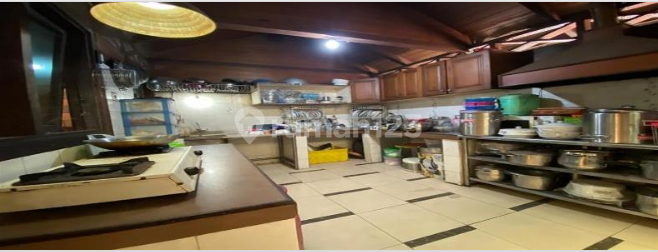 Modern Restaurant Auction House in Babakan Sari Bandung 2