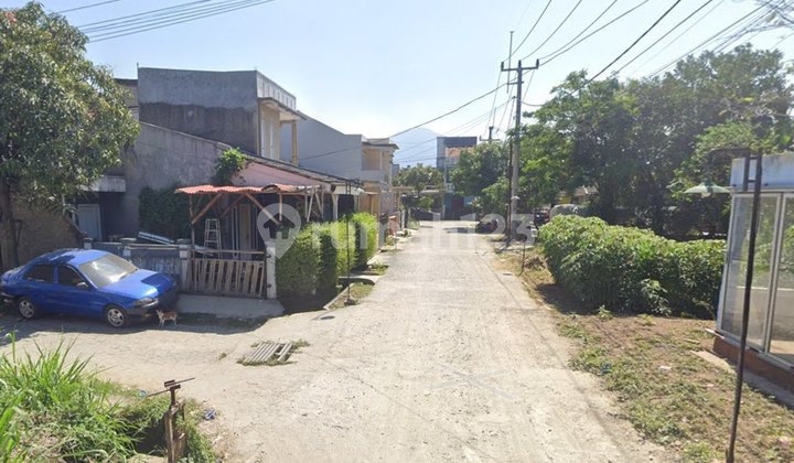 Minimalist Auction House in Bumi Orange Cileunyi Bandung 2