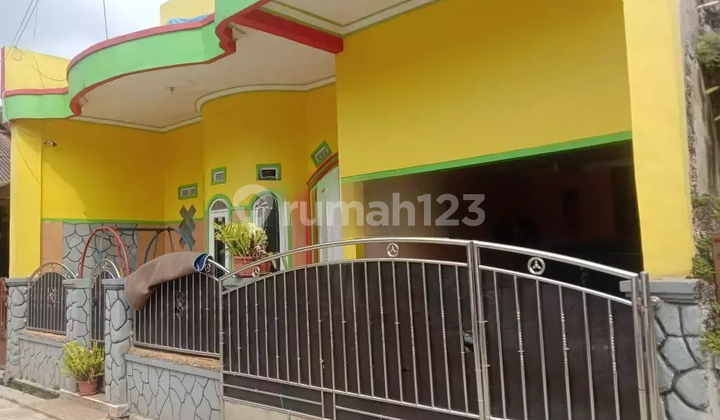 Minimalist Auction House in Komp Batuwangi Margahayu Bandung Area 2