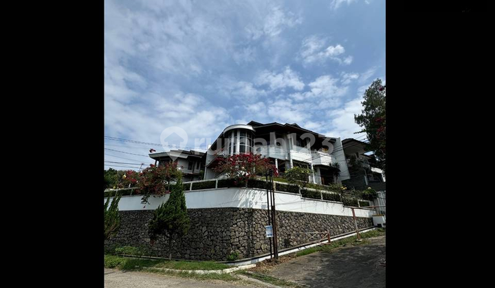 Rumah Lelang Mewah di Jl. Cipaku Indah IX No. 22 Pusat Kota
