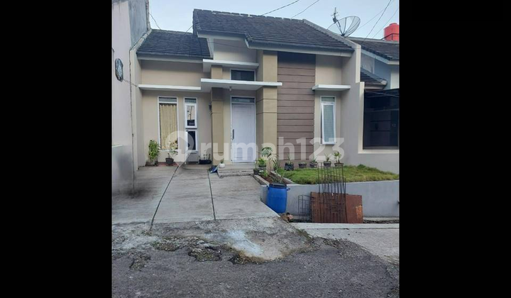 Rumah Lelang minimalis di Komplek Pesona Cileunyi