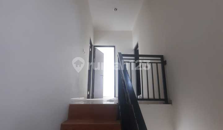 Rumah Lelang Modern Jl Rayaderwati Rancasari Bandung 2