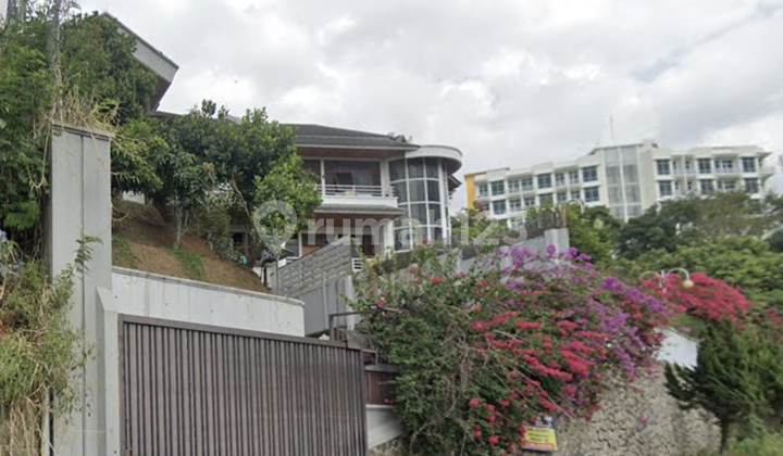 Luxury House at Jl. Cipaku Indah IX No. 22 City Center 2